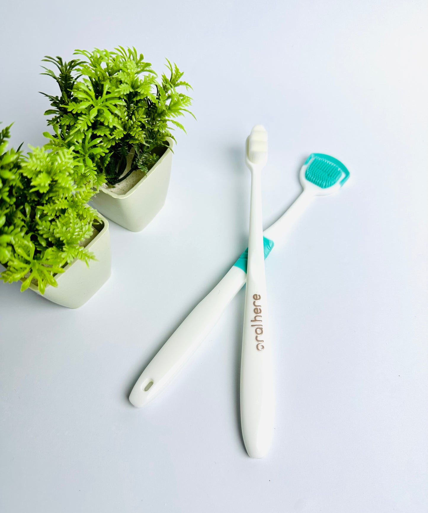 Oral Here 1 pcs Nano Toothbrush With Travel Case + 1 pcs Tongue Cleaner – Gentle Gum & Fresh Breath Care